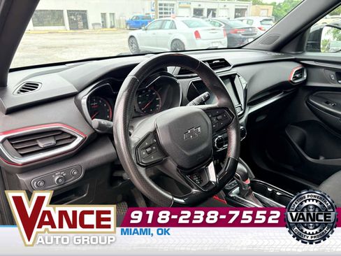 Used 2021 Chevrolet TrailBlazer RS w/ Convenience Package FWD image 12
