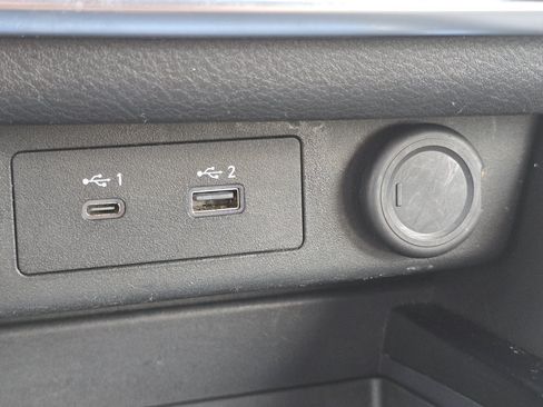 Used 2023 Nissan Rogue SV AWD/4WD image 8