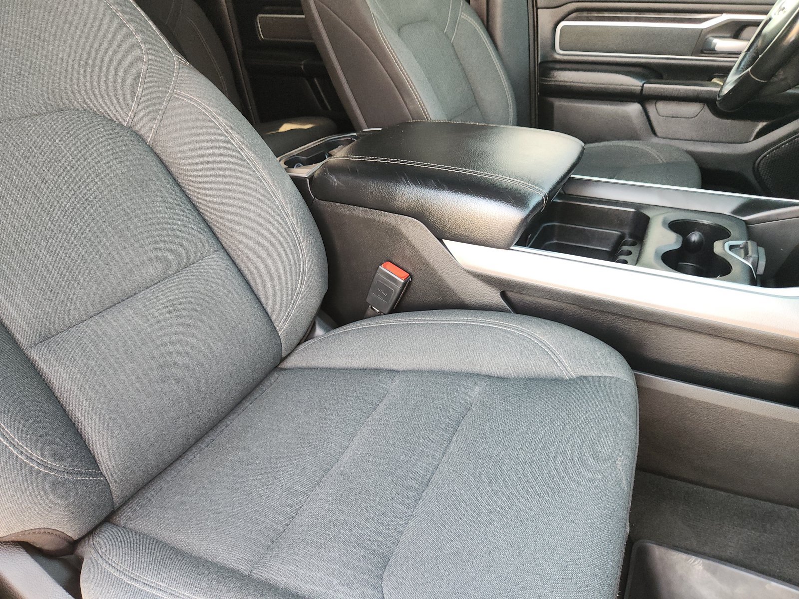 Used 2021 RAM 1500 Big Horn AWD/4WD image 17