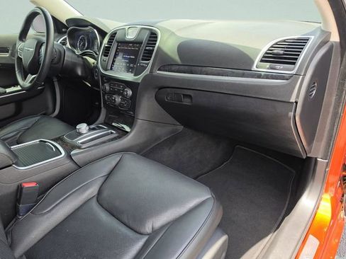 Used 2021 Chrysler 300 Touring L RWD image 21