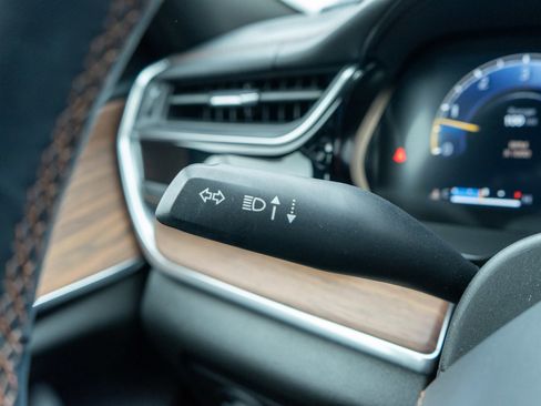 Used 2023 Jeep Grand Cherokee Summit w/ Adv Protech Group IV image 30