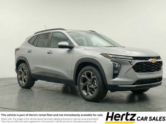 Used 2025 Chevrolet Trax LT w/ LT Convenience Package video 1