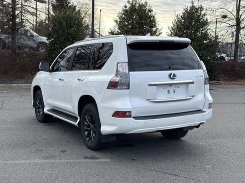Used 2021 Lexus GX 460 Premium w/ Premium Package image 4