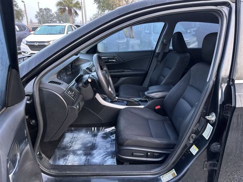 Used 2014 Honda Accord Sport image 2