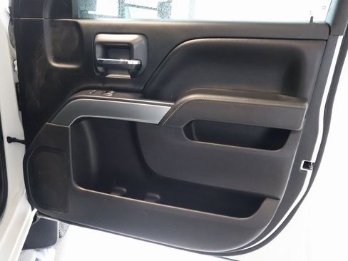 Used 2015 Chevrolet Silverado 2500 LT w/ LT Convenience Package image 35