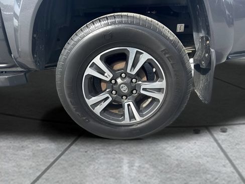 Used 2016 Toyota Tacoma SR5 RWD image 22