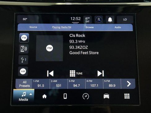 Used 2023 Jeep Grand Cherokee Laredo image 14