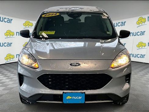 Used 2022 Ford Escape SE w/ Cold Weather Package image 2