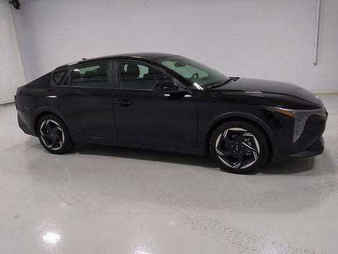 Used 2025 Kia K4 EX FWD image 11