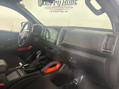 Used 2023 Nissan Frontier PRO-4X w/ Pro Convenience Package AWD/4WD image 35
