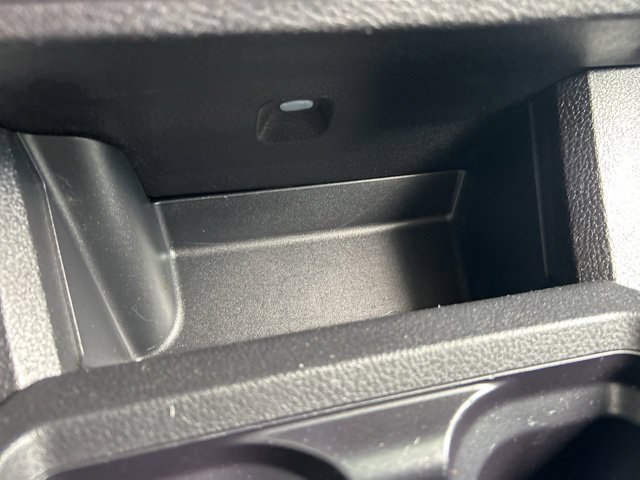 Used 2022 Toyota Tacoma SR5 RWD image 28
