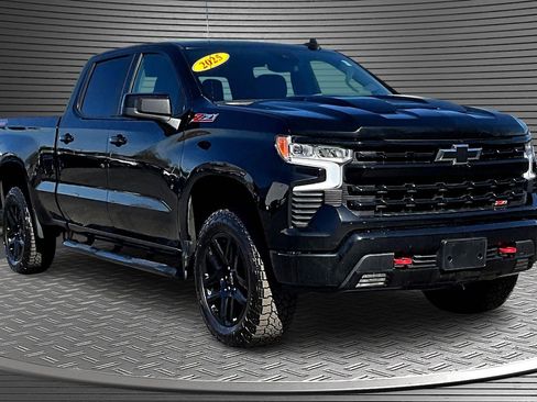 Used 2025 Chevrolet Silverado 1500 LT Trail Boss w/ Convenience Package II image 1