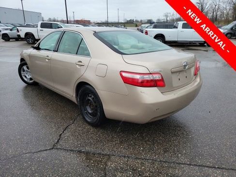 Used 2009 Toyota Camry LE image 5
