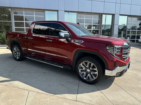Used 2024 GMC Sierra 1500 SLT w/ SLT Premium Plus Package AWD/4WD image 2