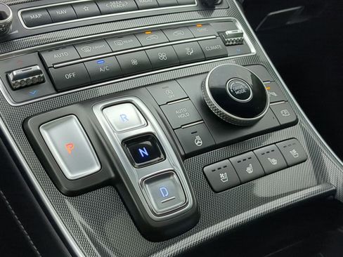 Used 2021 Hyundai Santa Fe Limited image 27