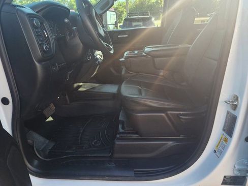 Used 2024 Chevrolet Silverado 2500 W/T w/ WT Fleet Convenience Package image 6