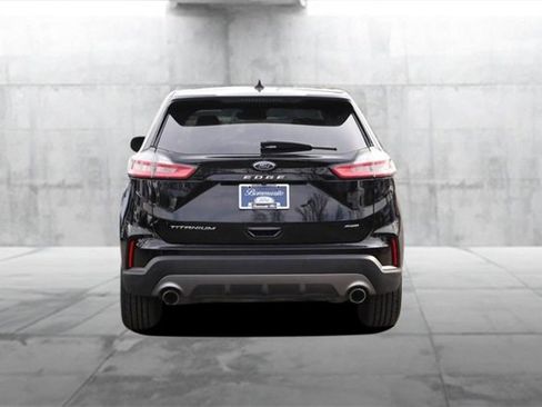 Certified 2024 Ford Edge Titanium image 6