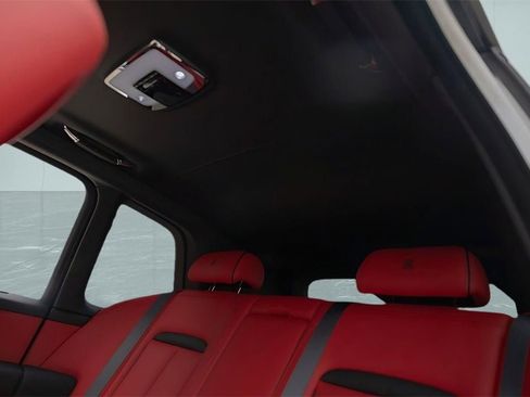 Used 2023 Rolls-Royce Cullinan image 41