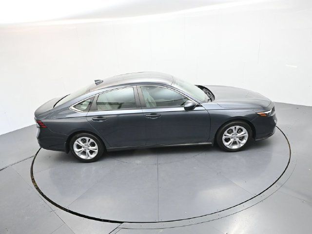 Used 2023 Honda Accord LX image 24