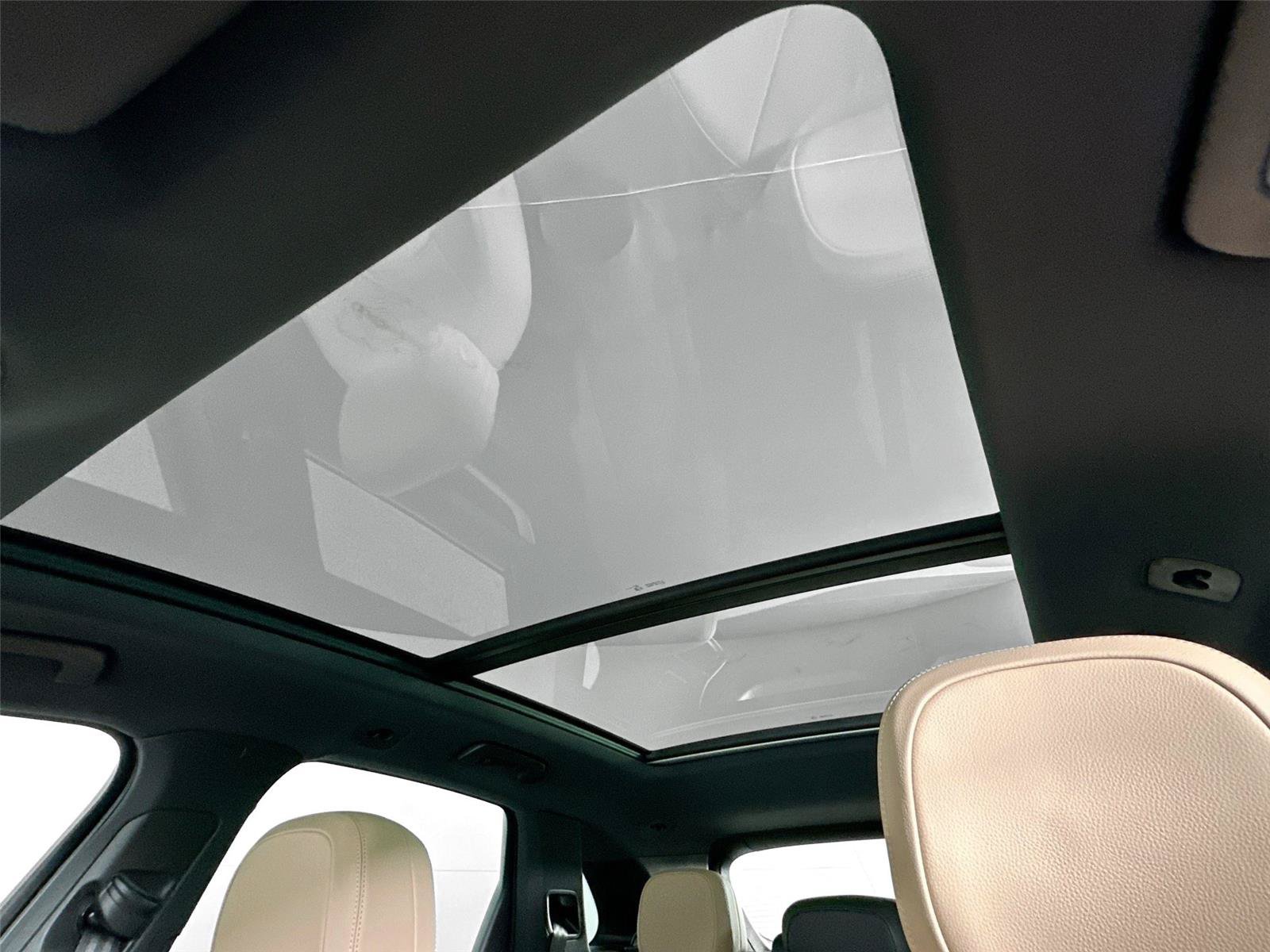 Certified 2026 Porsche Cayenne AWD/4WD image 34