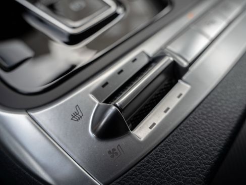 New 2026 Kia Carnival SX w/ SX Dark Edition Package image 22