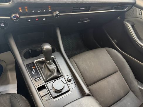 Used 2022 MAZDA MAZDA3 s image 14