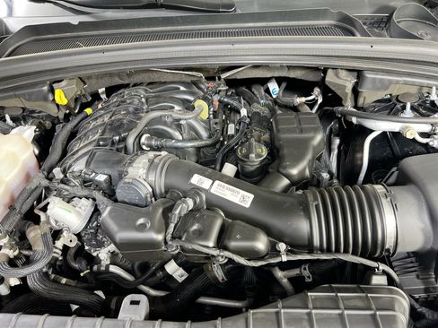 Used 2023 Jeep Grand Cherokee Altitude AWD/4WD image 29