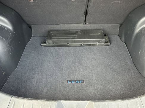 Used 2018 Nissan Leaf SL w/ SL Technology Package image 16