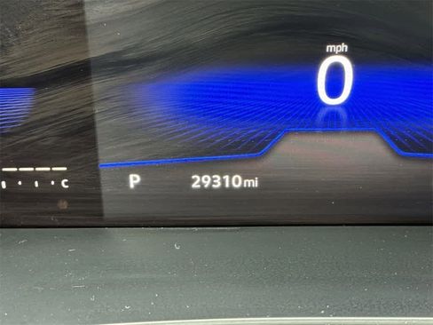 Used 2022 Volkswagen Tiguan SE image 21