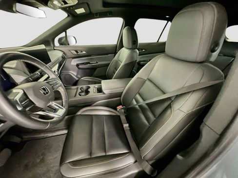 Used 2025 Honda Prologue Touring image 13