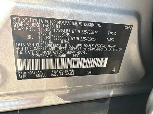 Used 2022 Toyota RAV4 XLE w/ Convenience Package FWD image 21