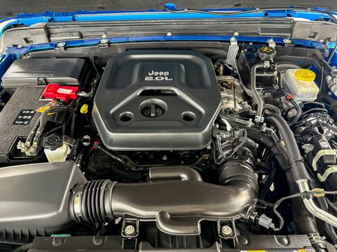 Used 2022 Jeep Wrangler Unlimited Sport AWD/4WD image 34
