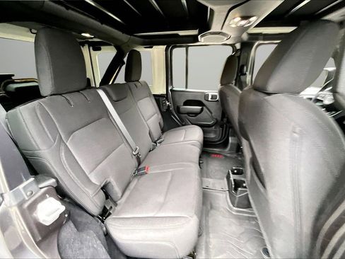 Certified 2022 Jeep Wrangler Unlimited Sport w/ Sun And Sound Package AWD/4WD image 24