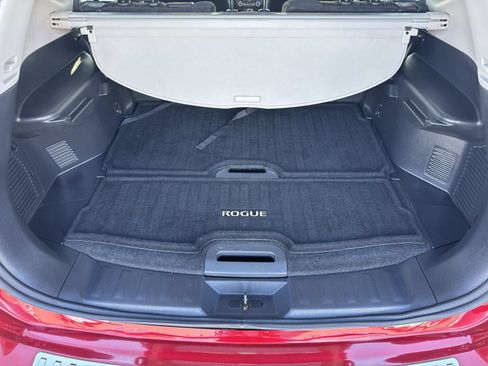 Used 2019 Nissan Rogue SV image 26