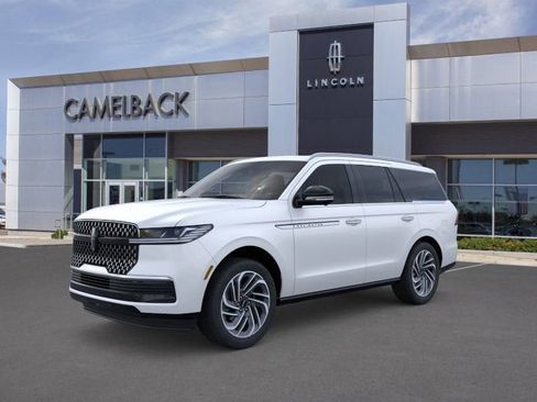 New 2025 Lincoln Navigator Reserve image 24