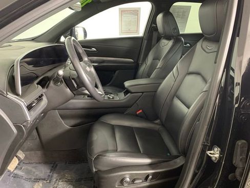Used 2024 Cadillac XT4 Premium Luxury image 12