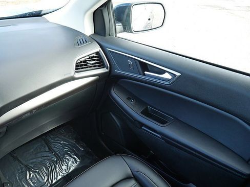 Used 2024 Ford Edge SEL w/ Convenience Package image 24