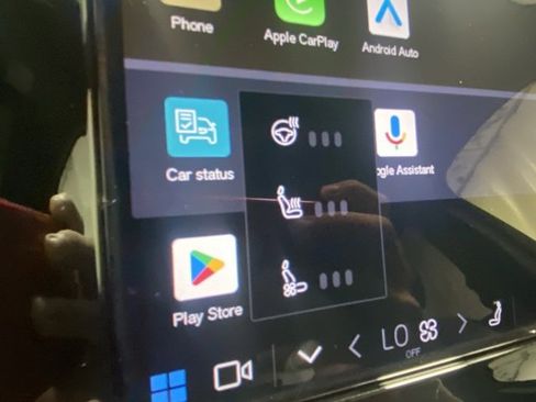 Certified 2024 Volvo XC90 B6 Ultimate w/ Protection Package Premier image 23