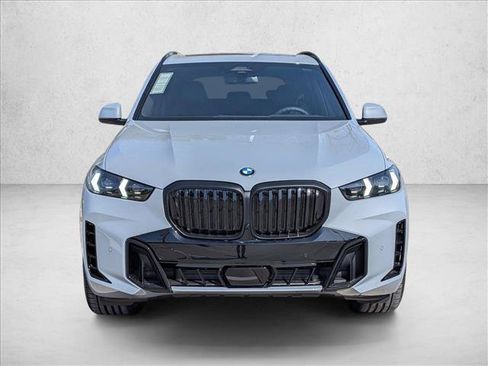 Used 2026 BMW X5 sDrive40i w/ M Sport Package RWD image 5