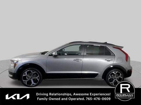 Used 2023 Kia Niro SX Touring FWD image 5