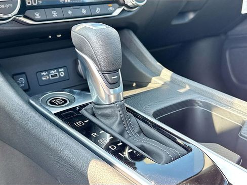 Used 2025 Nissan Sentra SV w/ All-Weather Package image 15