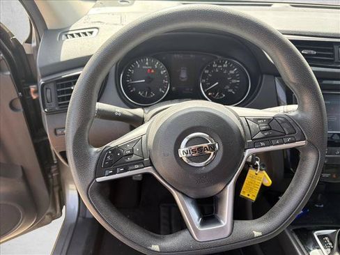 Used 2020 Nissan Rogue Sport S w/ Appearance Package FWD image 12