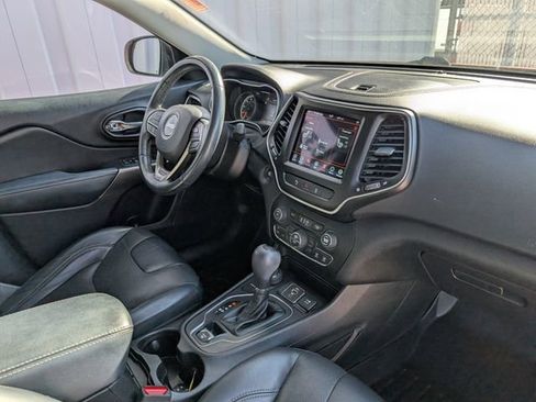 Used 2021 Jeep Cherokee Latitude Lux w/ Comfort/Convenience Group AWD/4WD image 34