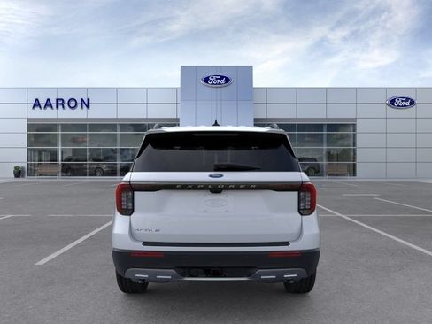 New 2026 Ford Explorer Active w/ Active Comfort Package RWD image 34