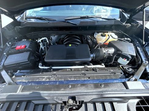 Certified 2023 Chevrolet Silverado 1500 RST w/ Z71 Off-Road Package AWD/4WD image 25
