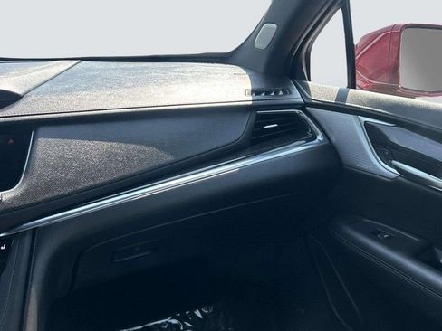 Used 2020 Cadillac XT5 Premium Luxury image 17