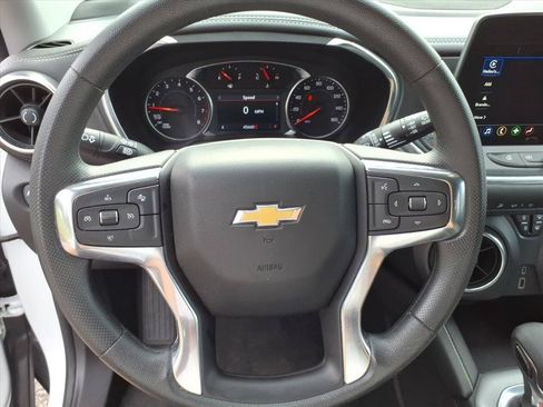 Used 2025 Chevrolet Blazer LT FWD image 28