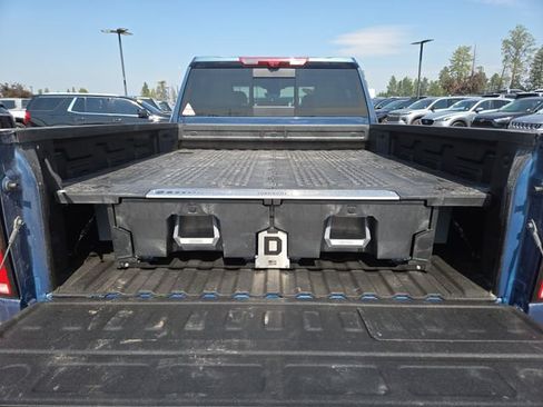 Used 2025 Chevrolet Silverado 2500 High Country w/ High Country Premium Package AWD/4WD image 36