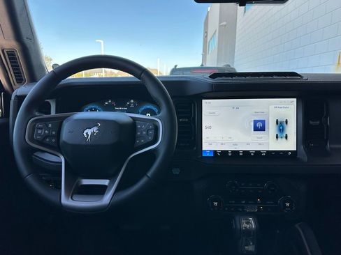 New 2025 Ford Bronco Badlands image 30