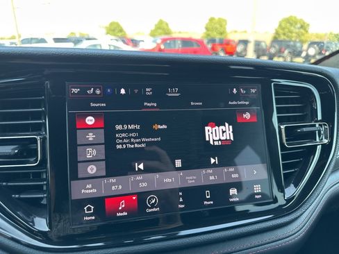 Used 2022 Dodge Durango R/T w/ Blacktop Package image 21